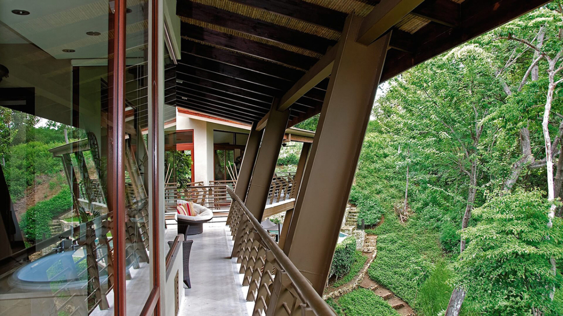 Costa-Rica-Luxury-Home_Bartlett_Sarco-Architects-Costa-Rica-61-1100x619.jpg