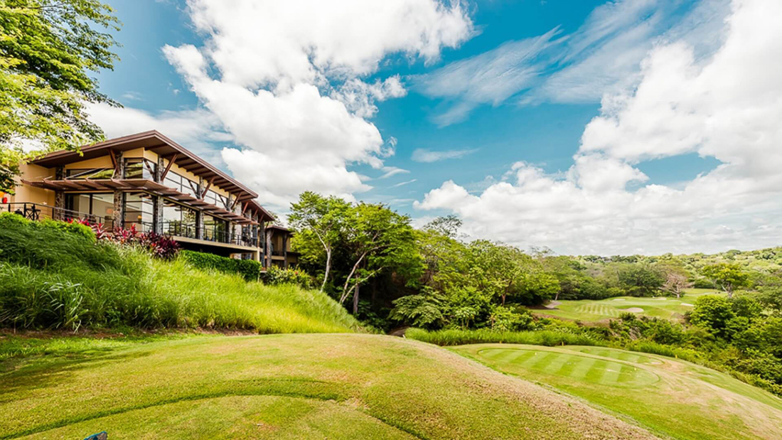 Costa-Rica-Luxury-Home_Sarco-Architects_321-1100x619.jpg
