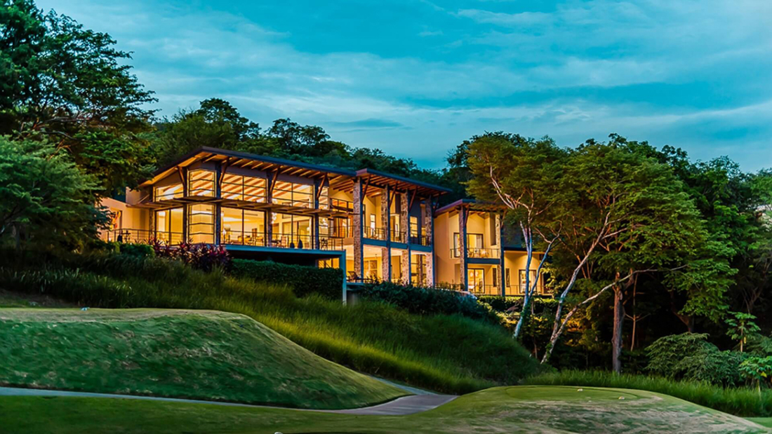 Costa-Rica-Luxury-Home_Sarco-Architects_341-1100x619.jpg